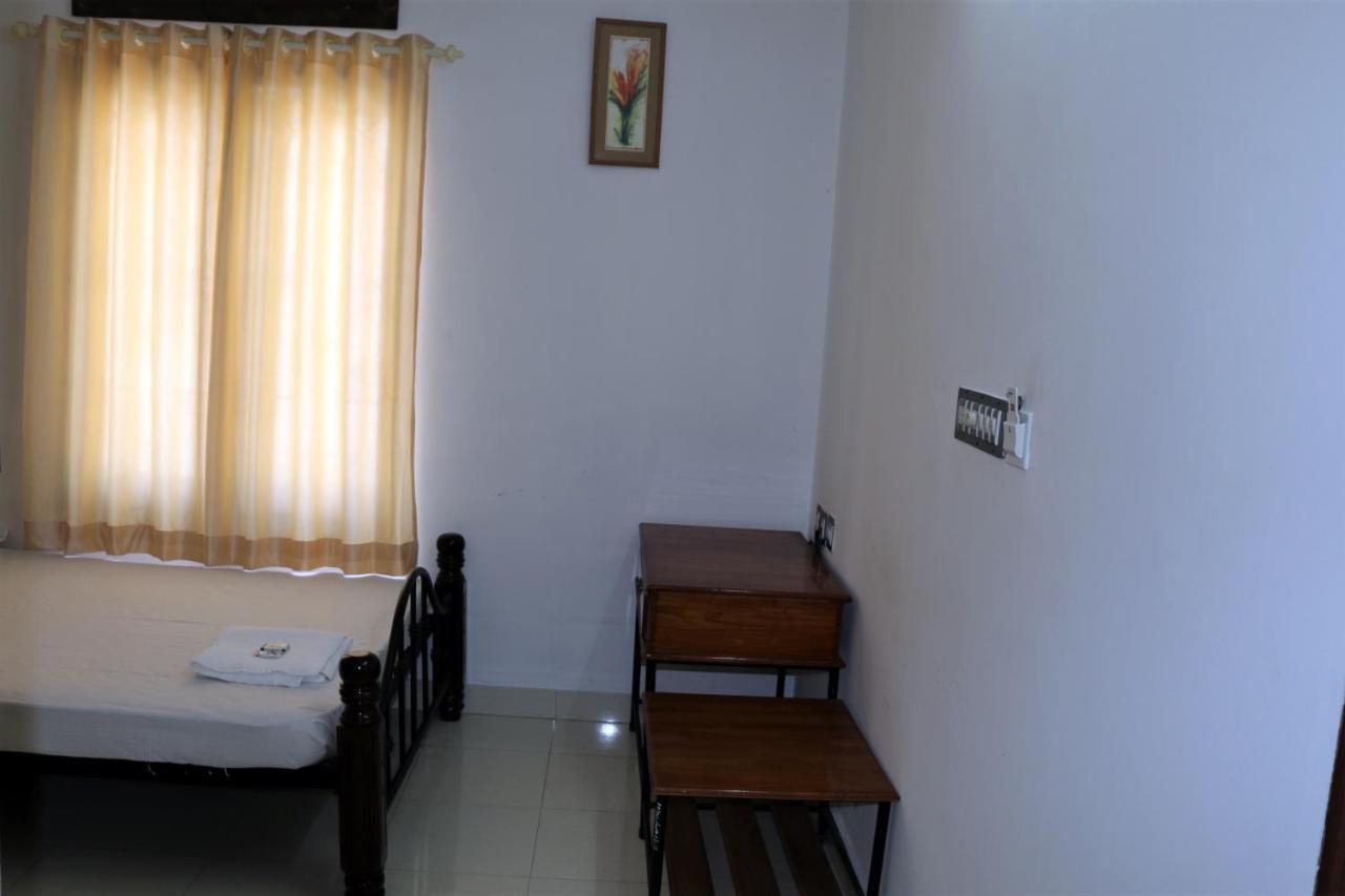Hotel East Coast Thiruvananthapuram Esterno foto