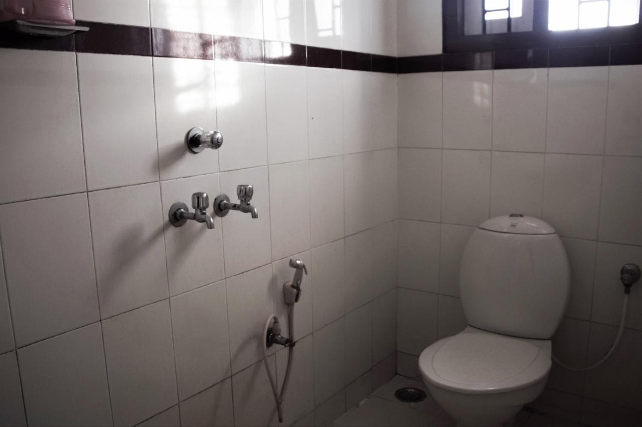 Hotel East Coast Thiruvananthapuram Esterno foto