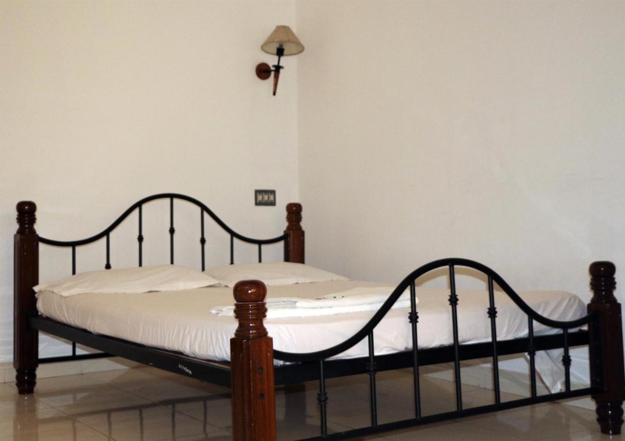 Hotel East Coast Thiruvananthapuram Esterno foto