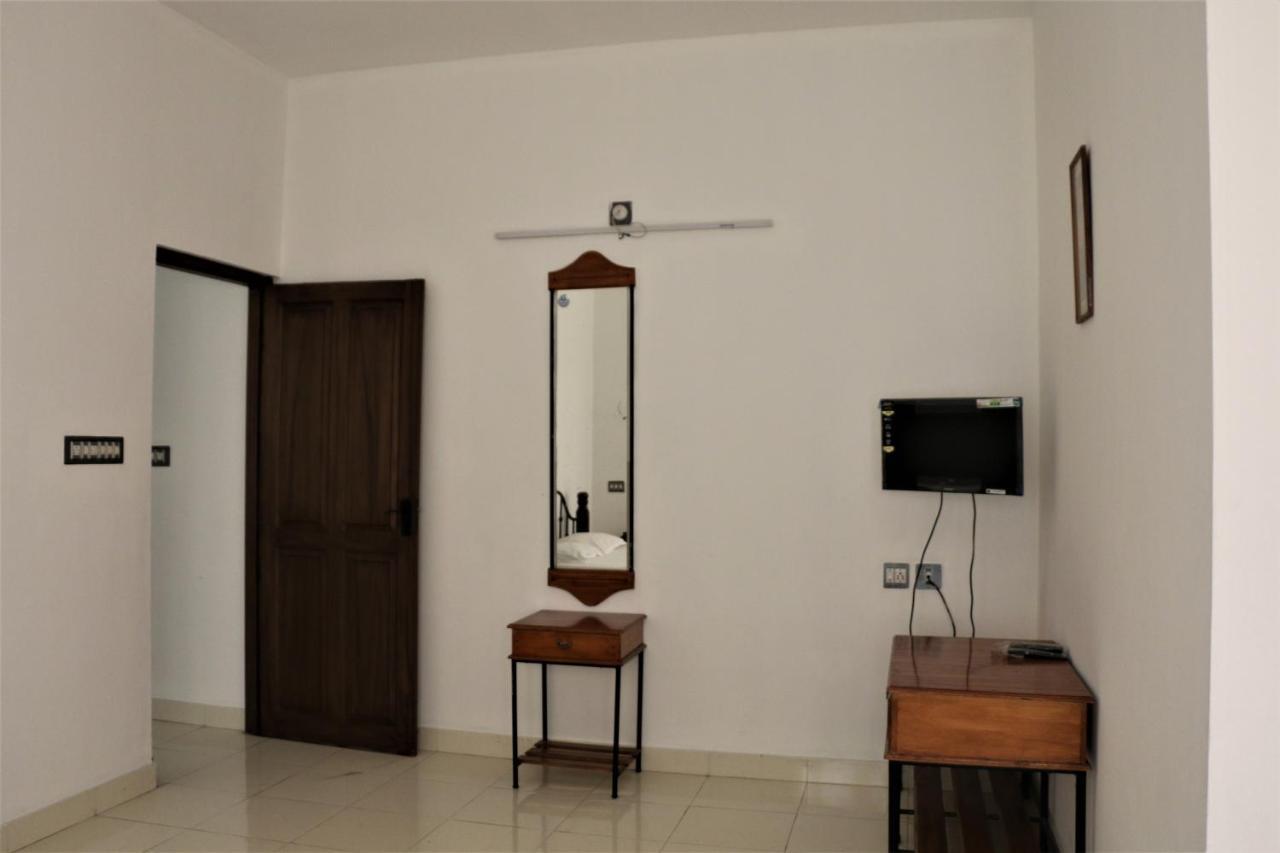 Hotel East Coast Thiruvananthapuram Esterno foto