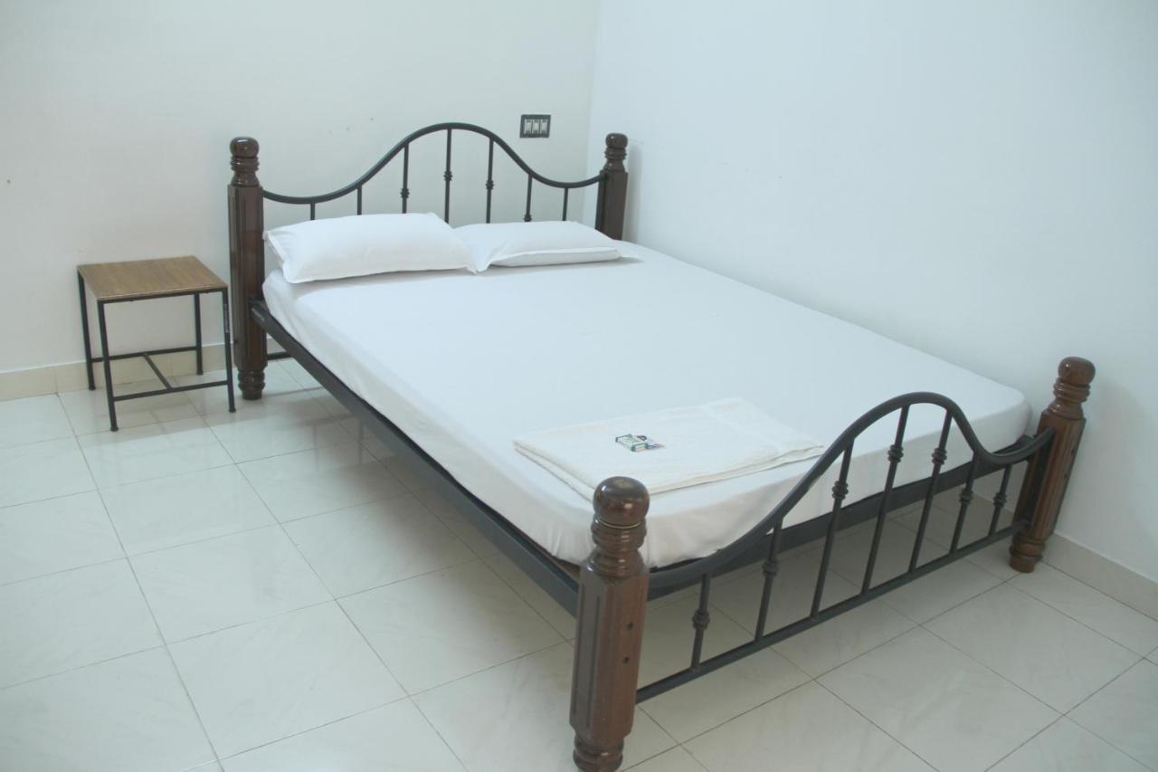 Hotel East Coast Thiruvananthapuram Esterno foto